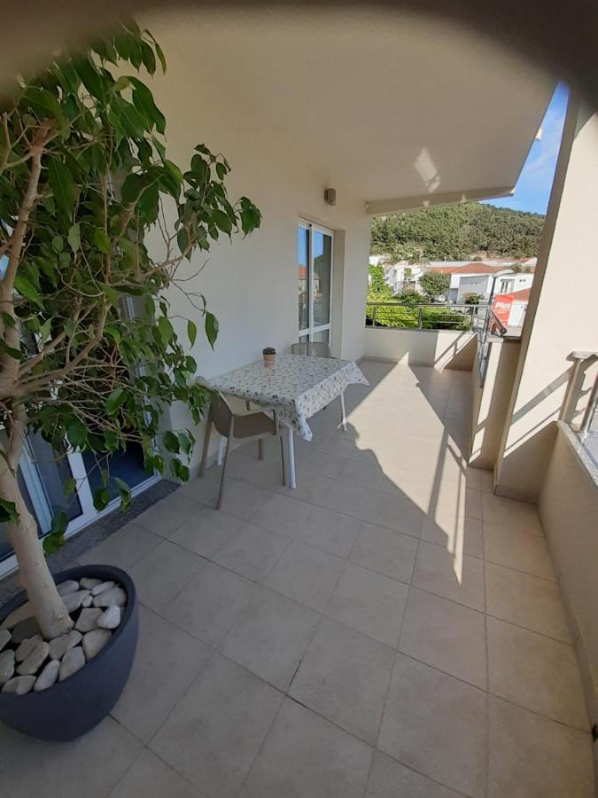 Apartments Lozina 드레베니크 외부 사진