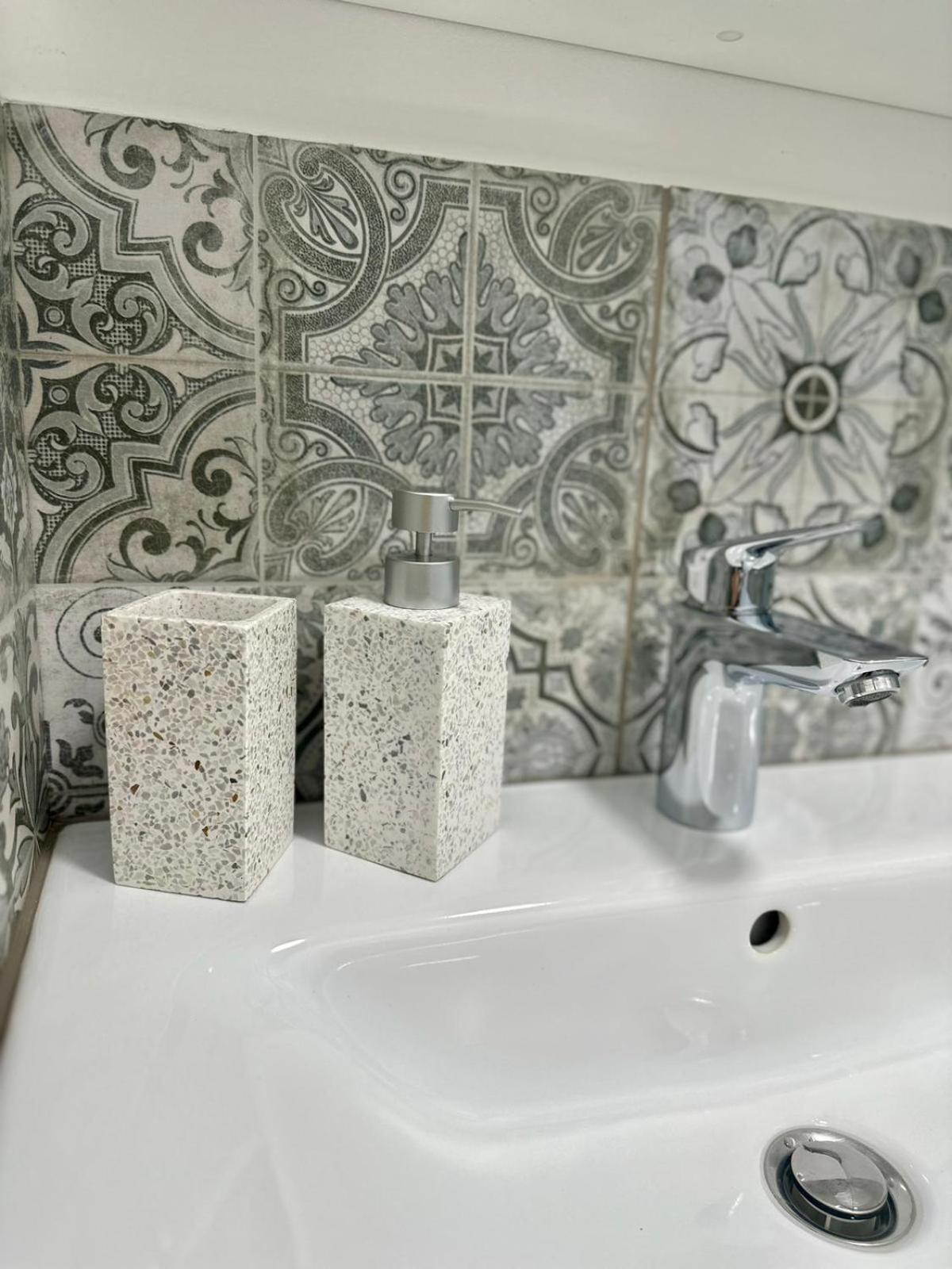 Apartments Lozina 드레베니크 외부 사진