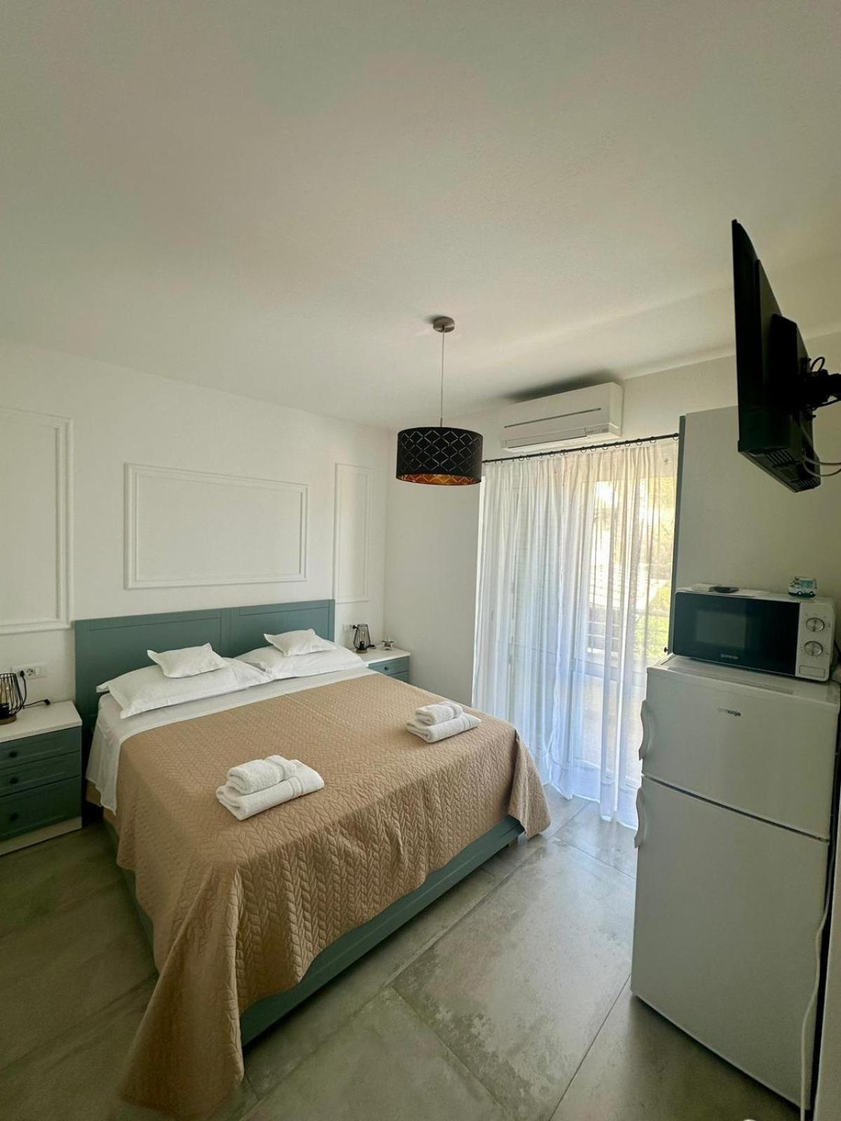Apartments Lozina 드레베니크 외부 사진