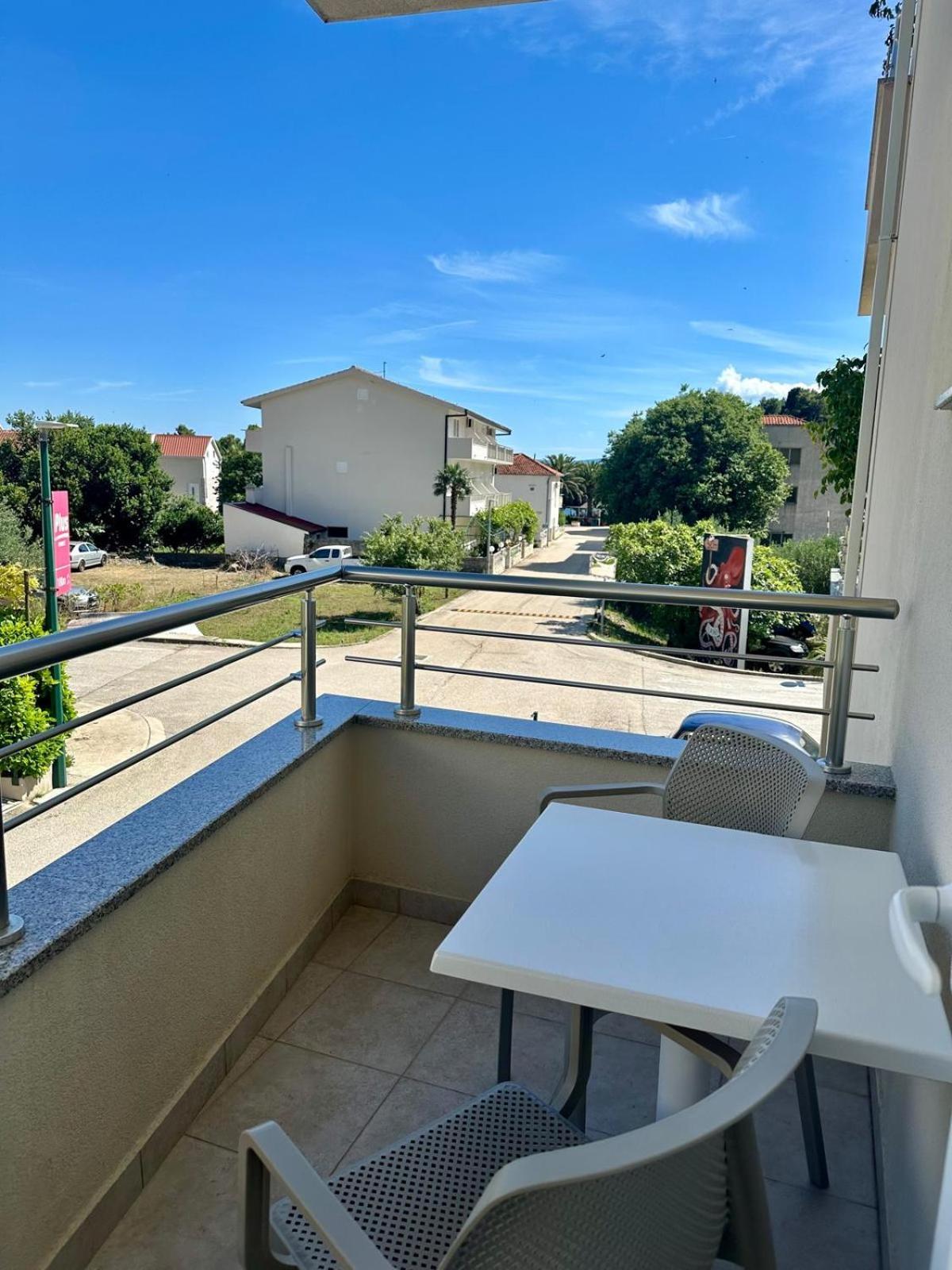 Apartments Lozina 드레베니크 외부 사진