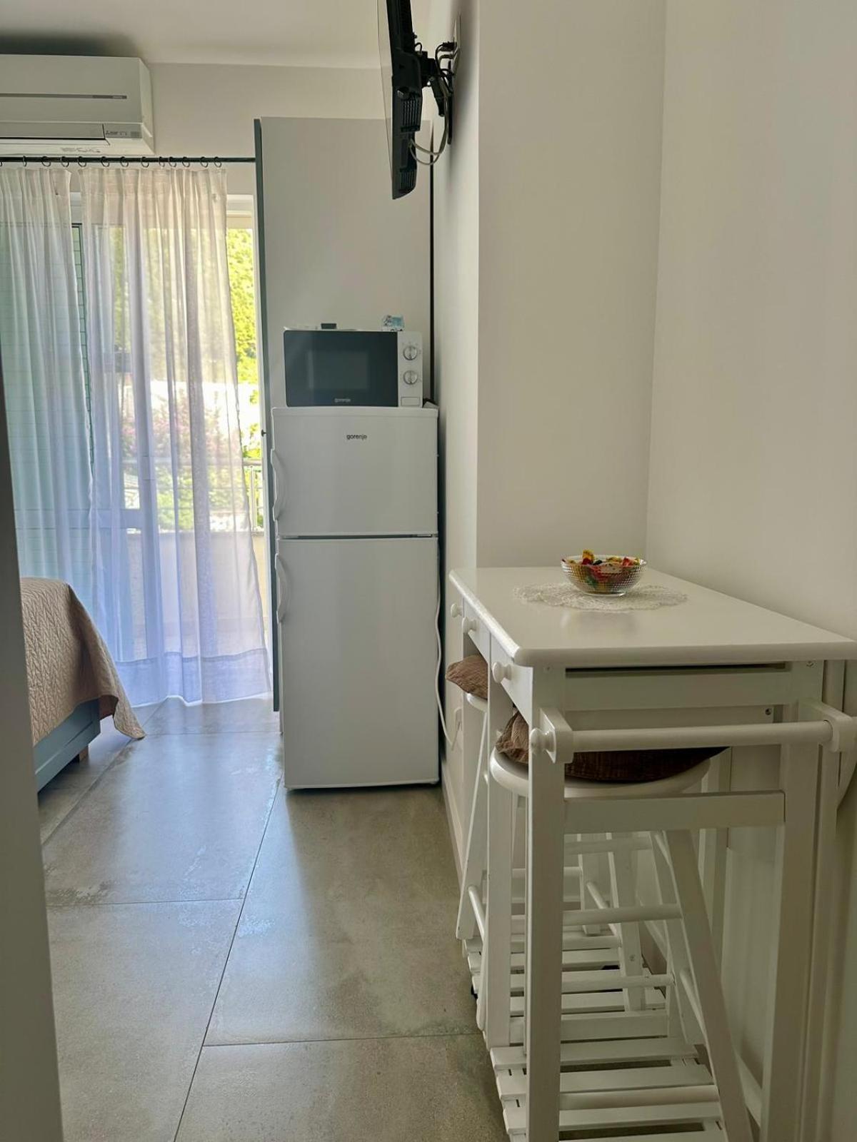 Apartments Lozina 드레베니크 외부 사진