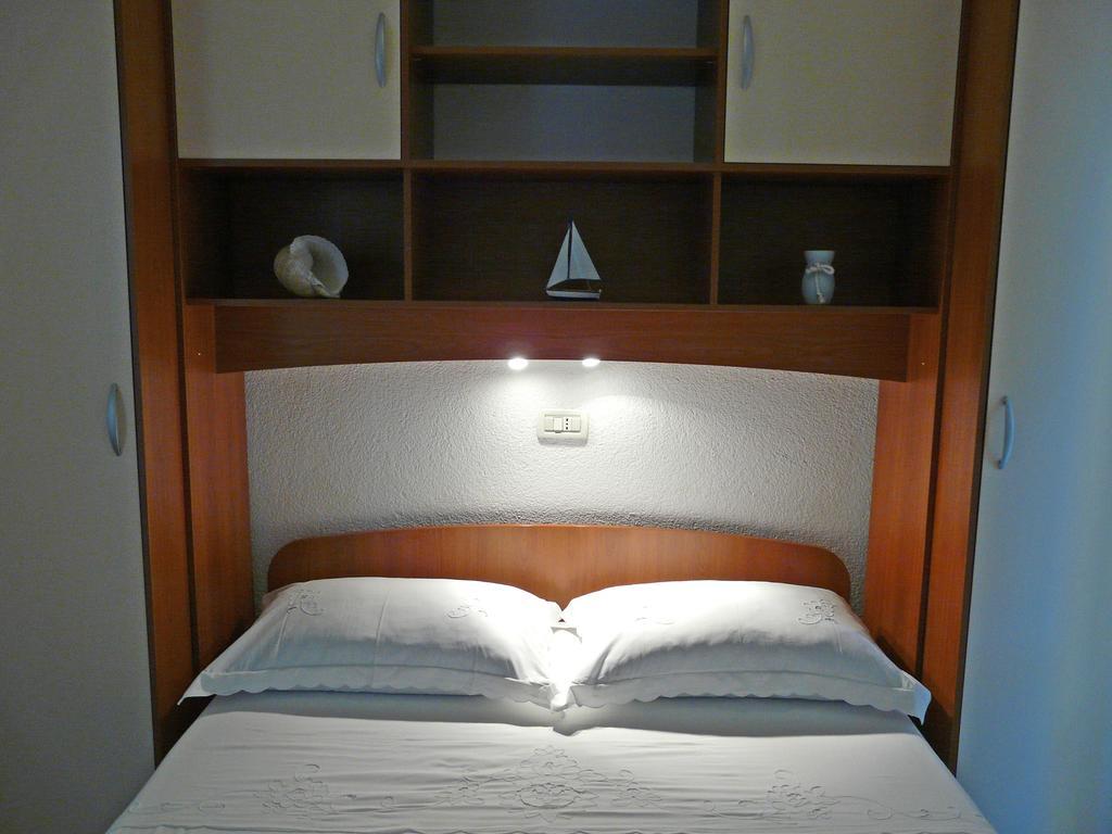 Apartments Lozina 드레베니크 객실 사진