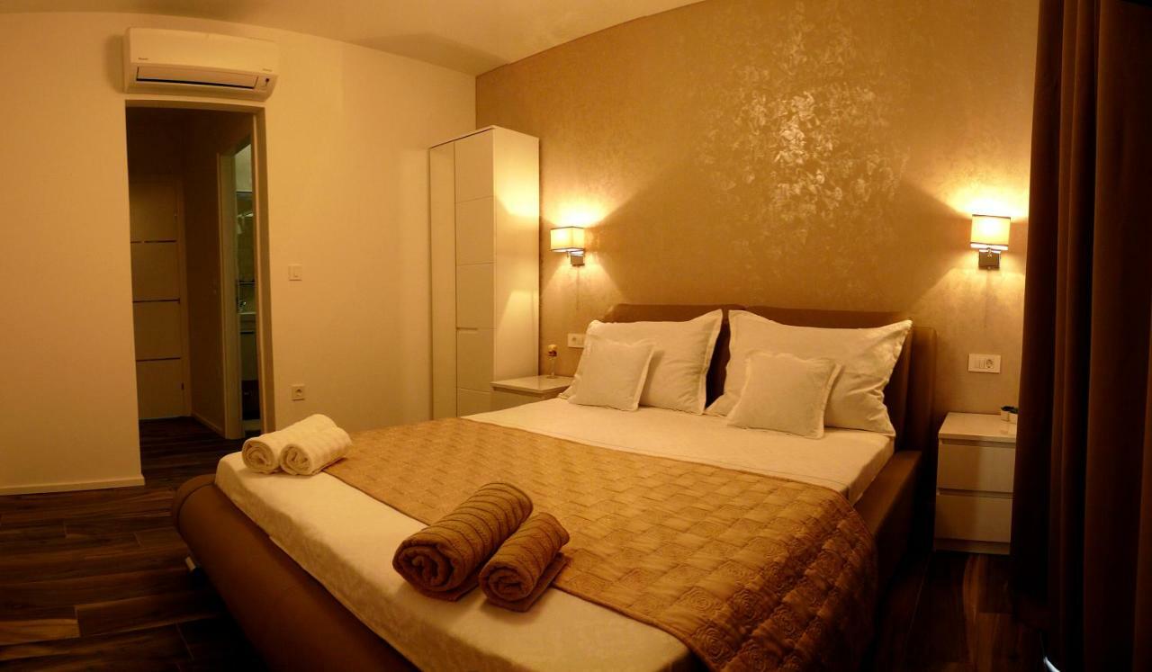 Apartments Lozina 드레베니크 외부 사진