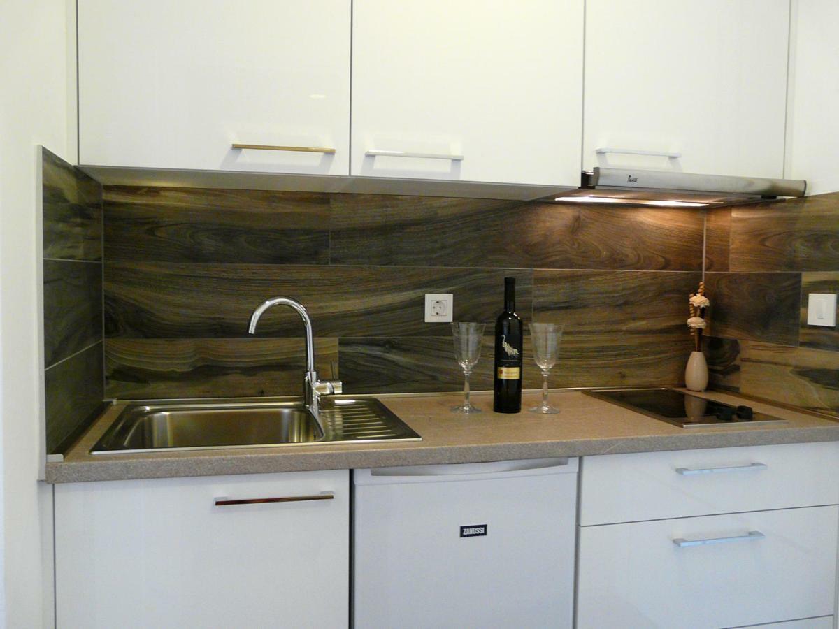 Apartments Lozina 드레베니크 외부 사진